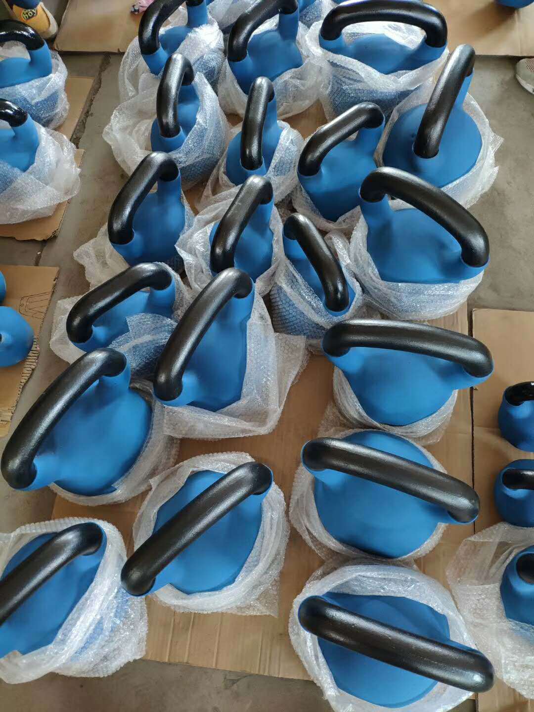 Cast Iron Kettlebell for Fitness and Hip-Lift Training
