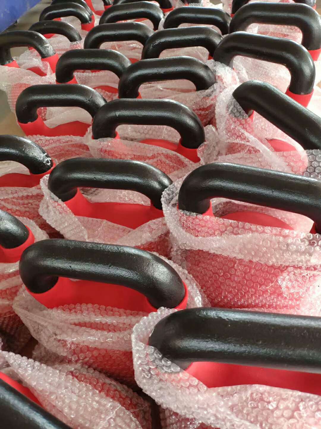 Cast Iron Kettlebell for Fitness and Hip-Lift Training